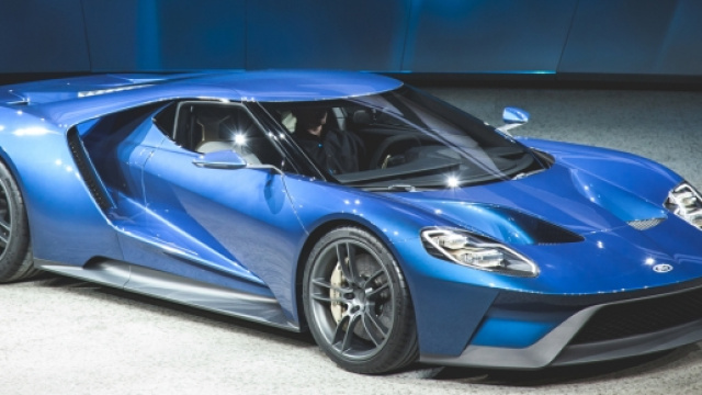 la prossima Ford gt (2016) monter&agrave; GorillaGlass