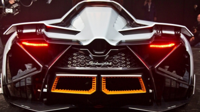 Lamborhini Egoista. Monoposto da 5.2 litri