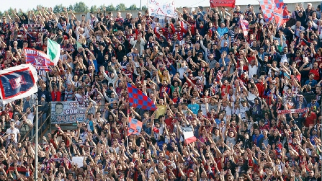 Curva Sud "Giorgio Manzulli" - Crotone