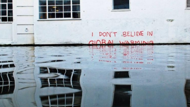 Acqua alla gola per i negazionisti...