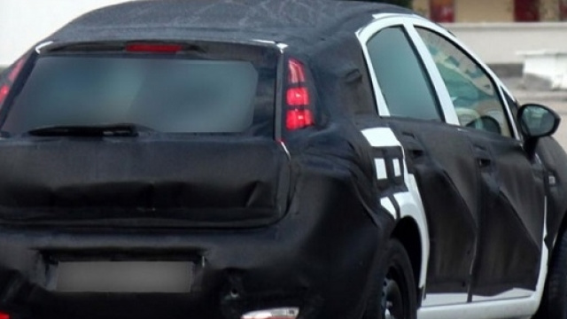 Fiat Tipo 2016 hatchback: foto spy