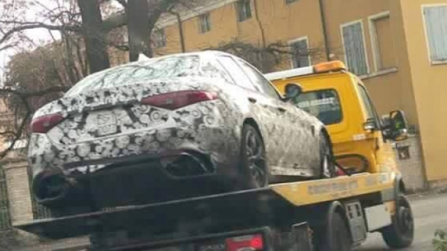 Alfa Romeo Giulia: sul carro attrezzi