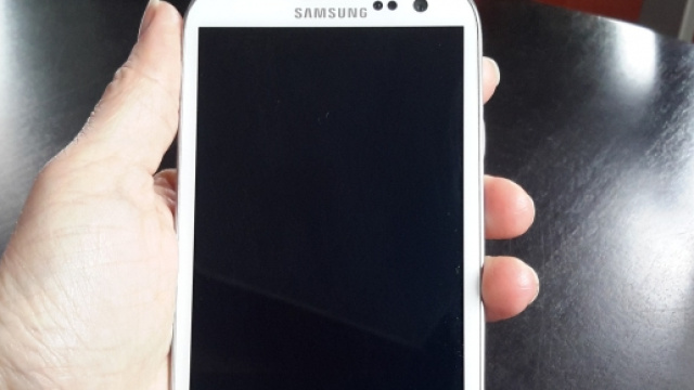 Samsung Galaxy S6 ed Edge: prezzi pi&ugrave; bassi