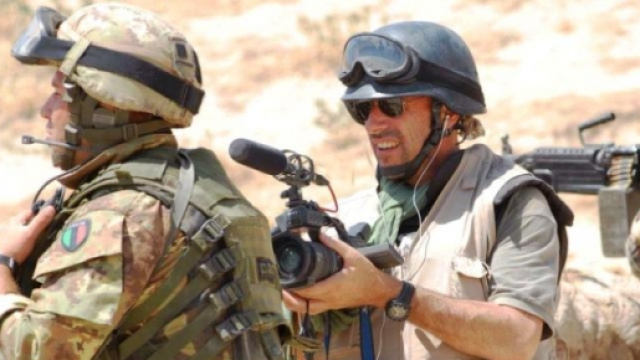 Cronisti in divisa per un reportage di guerra