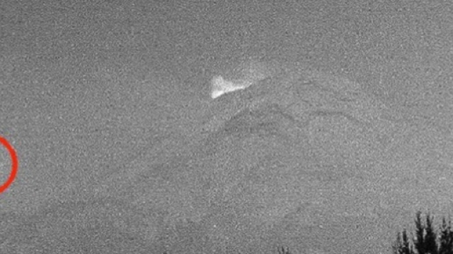Ufo in Messico nei pressi di Vulcano attivo