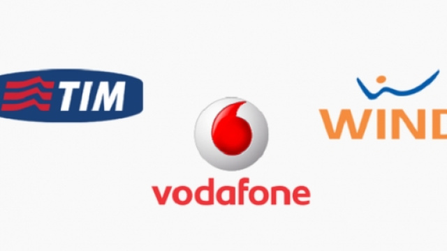 Offerte e promozioni Natale Tim Vodafone e Wind