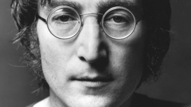 John Lennon assassinato l'8 dicembre 1980