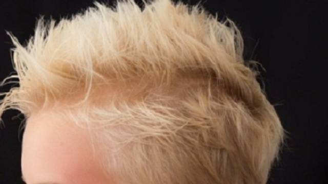 Taglio capelli corti e acconciature Natale 2016