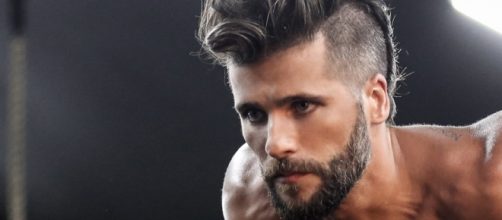 Bruno Gagliasso durante ensaio