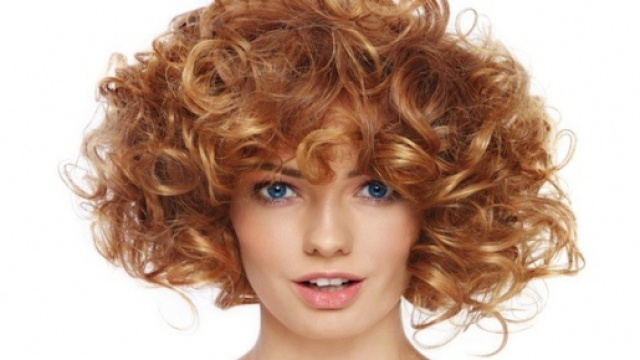 Moda tagli capelli ricci inverno 2016: lo stile