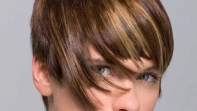 Tagli capelli 2015: come si porta la frangia 