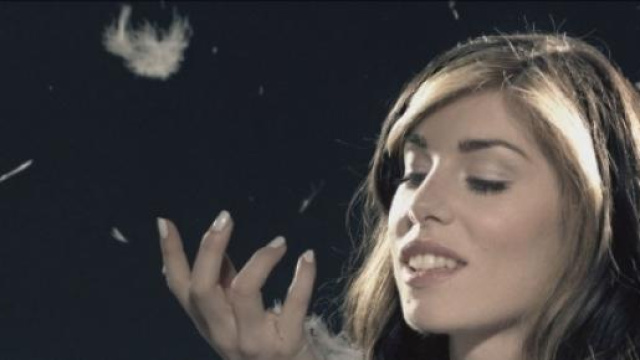 Festival Sanremo 2015, Banca Atzei rischia