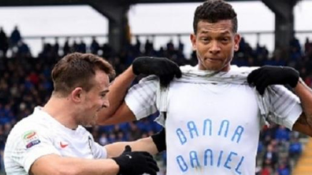 Guarin (doppietta) esulta, a modo suo, con Shaqiri