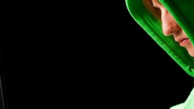 hacker derubano banche con un malware