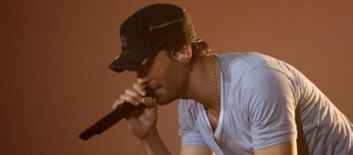 Enrique Iglesias y Anna Kournikova no se casan.