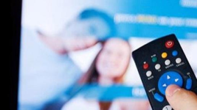 Programmi tv Rai e Mediaset di stasera 21 febbraio