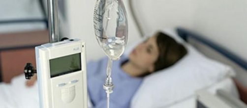 Despierta del coma y se salva de ser desconectada