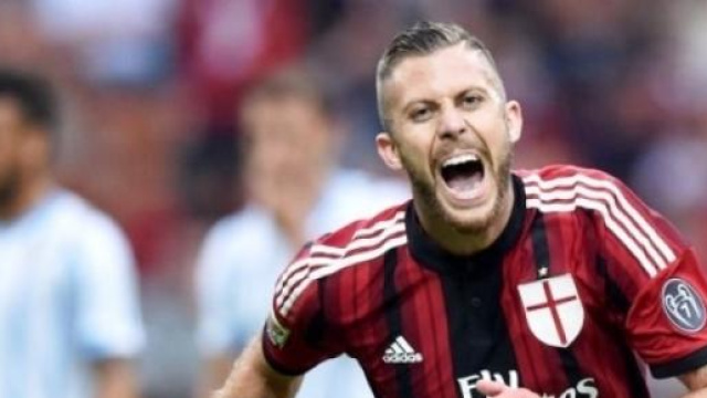 Menez autore di una doppietta al Parma