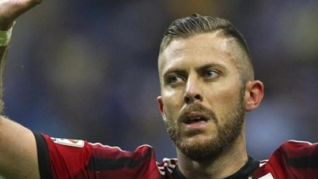 Menez si &egrave; scoperto bomber doc