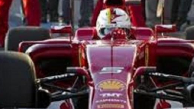 Sebastian Vettel ai test di Jerez 2015