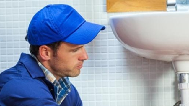 L'inps blocca un idraulico per 55 centesimi