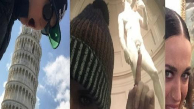 Le tre foto postate da Katy Perry
