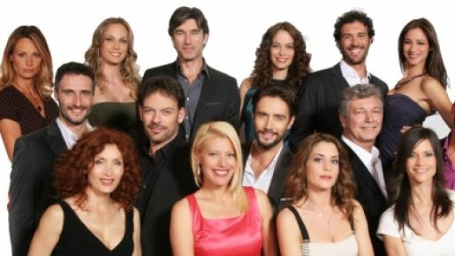 Trame Centovetrine: Carol e Sebastian si baciano