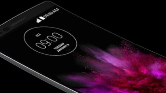 Ecco il nuovo LG G Flex 2 con schermo curvo