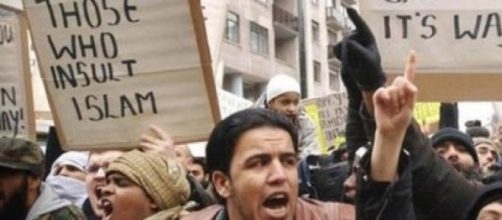 British Muslims protesting