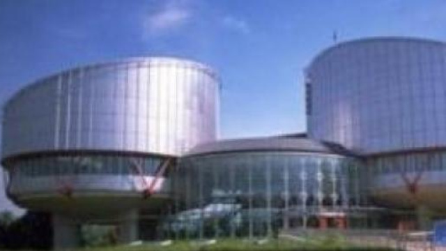 Giornalisti, s&igrave; all'uso della telecamera nascosta.