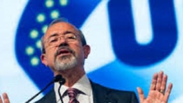 Riforma pensioni 2015: la UIL &lsquo;chiama&rsquo; CGIL e CISL
