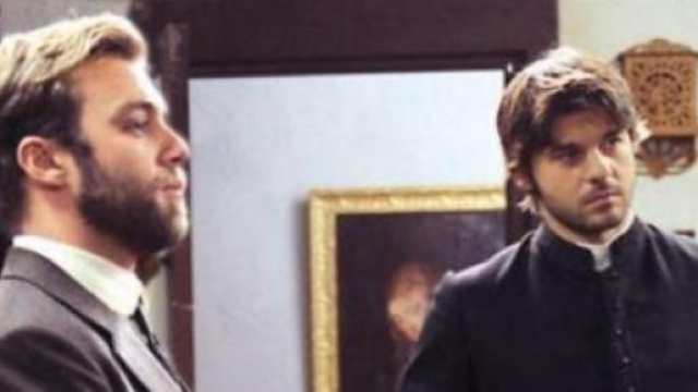 Fernando tenta di uccidere Gonzalo