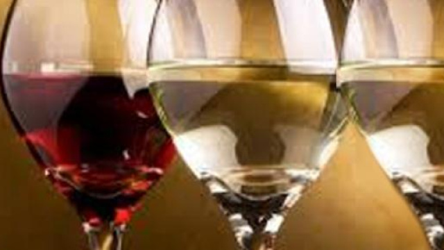 Calici di vino veneto nella bufera