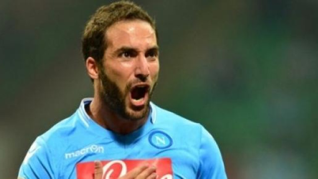 Napoli-Udinese, il bomber Higuain