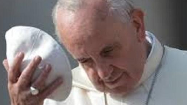 Papa Francesco apre "la Chiesa" alle donne