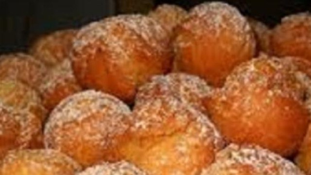 Castagnole per Carnevale.