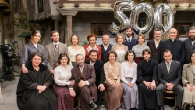 Il cast al gran completo de Il Segreto