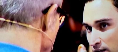 Jordi y el Sr. Camu&ntilde;as dando explilcaciones