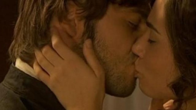 Replica streaming Il Segreto dell'1 marzo 2015