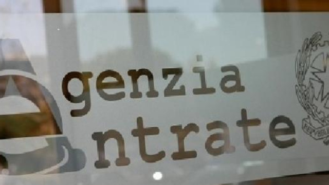  Concorso Agenzia Entrate 2015, bando e requisiti