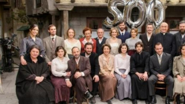 Il cast de Il Segreto al completo
