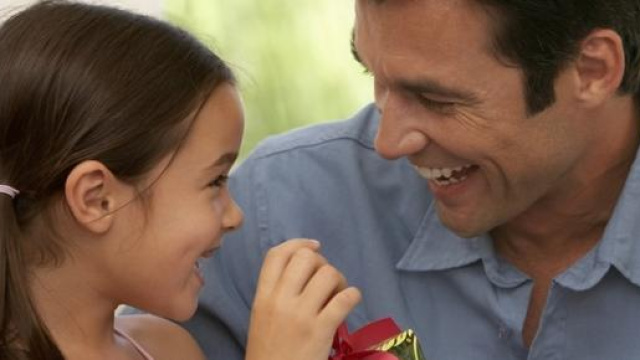Frasi d'auguri per la Festa del Pap&agrave; 2015
