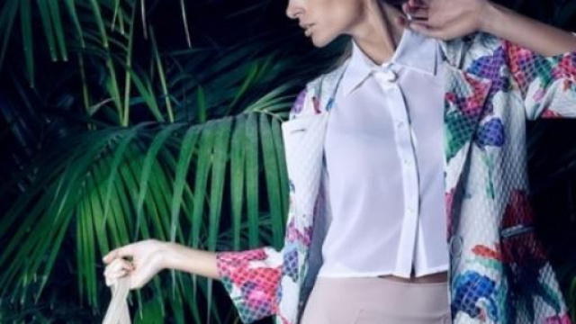 Spolverino floreale con maniche a 3/4