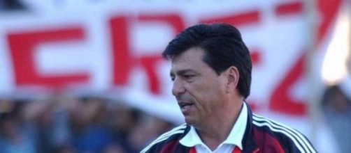 Passarella tambien fue DT campe&oacute;n 3 veces