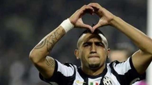 il centrocampista cileno Arturo Vidal