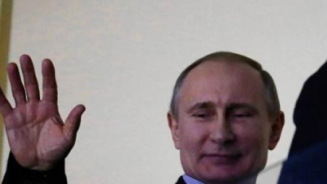 Vladimir Putin ricompare dopo 10 giorni