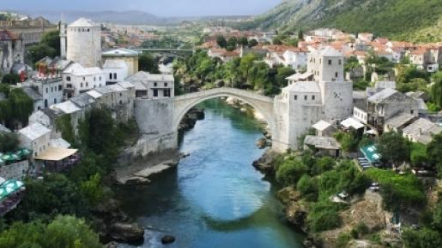 Panoramica di Mostar in Bosnia ed Erzegovina