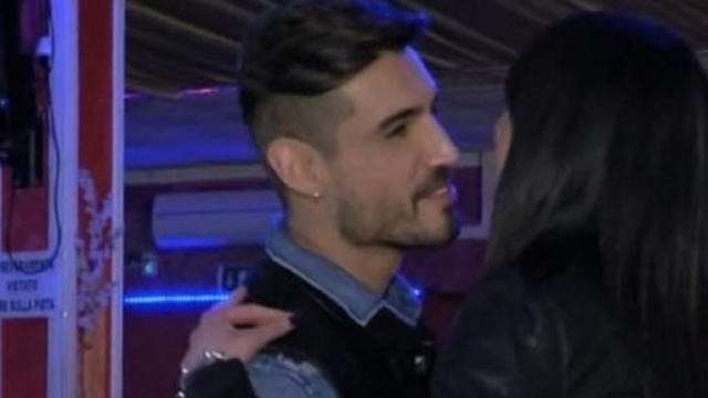 Replica Uomini e donne del 19-03-2015