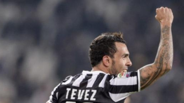 Carlito Tevez un gol da applausi