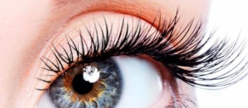 Dicas infal&iacute;veis para usar m&aacute;scara para c&iacute;lios